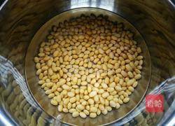 凉拌黄豆的做法图解1