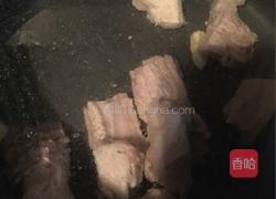 海带绿豆排骨汤的做法图解3