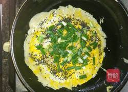 葱香鸡蛋饼的做法图解5