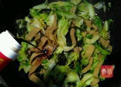 御帘豆腐海带烩包菜的做法图解6