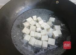 娃娃菜海鲜豆腐汤的做法图解3