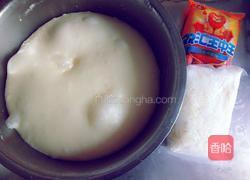 火腿肠芝士面包的做法图解1