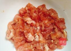 黄豆芽炒肉的做法图解3