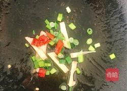 黄豆芽炒肉的做法图解7