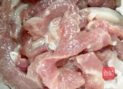 丝瓜瘦肉汤的做法图解1