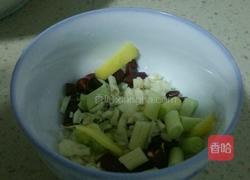 椒盐爆泥鳅的做法图解2