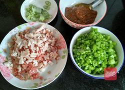 芹菜肉酱卤的做法图解3