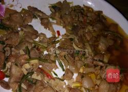 豆腐皮炒肉的做法图解2