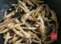 蒜香辣鸡爪的做法图解6
