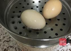 宝宝辅食——麻酱笨鸡蛋的做法图解1