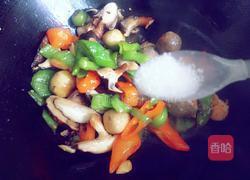 香菇辣椒烧丸子的做法图解10