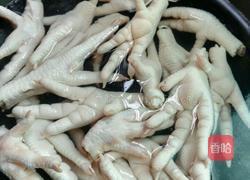 红烧辣味鸡爪的做法图解1