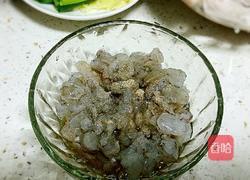 元宝馄饨～青菜鲜肉虾粒馅的做法图解1