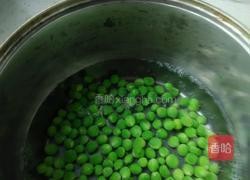 西红柿炒豌豆的做法图解2