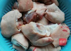 红烧猪手的做法图解1