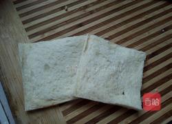 吐司肉松火腿卷的做法图解1