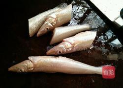 番茄鱼汤的做法图解1