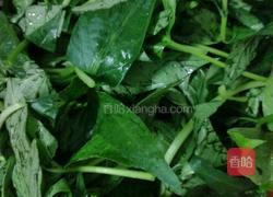 蒜蓉番薯叶的做法图解1