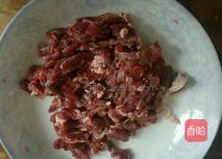洋葱炒牛肉的做法图解1