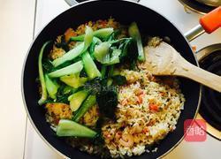 银鱼虾仁炒饭的做法图解7