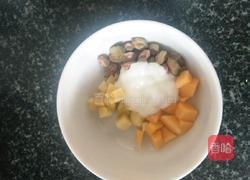 开心果薯片水果沙拉的做法图解2