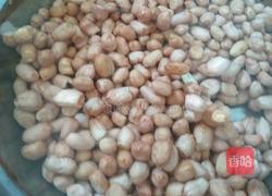 煮五香花生米的做法图解1