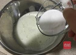 菠菜戚风蛋糕的做法图解12