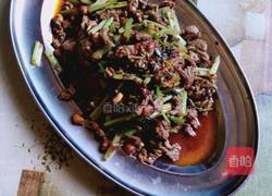 芹菜炒牛肉的做法图解12