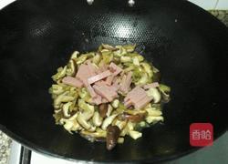 香菇榨菜丝的做法图解6
