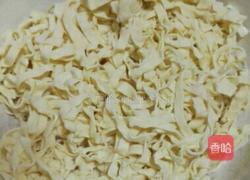 干豆腐蛋卷的做法图解1