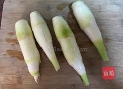 盐烤茭白的做法图解1