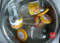 菠萝罐头的做法图解1