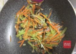 儿童鱼香肉丝的做法图解3