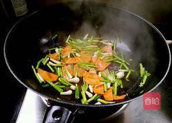 青蒜炒莴笋的做法图解8