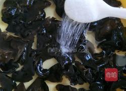 清洗黑木耳的做法图解4