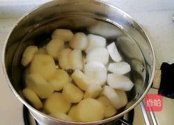 荸荠枸杞冰糖茶的做法图解3