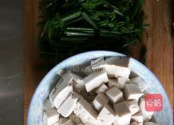 小葱烧豆腐的做法图解1