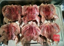 油炸鹌鹑的做法图解1