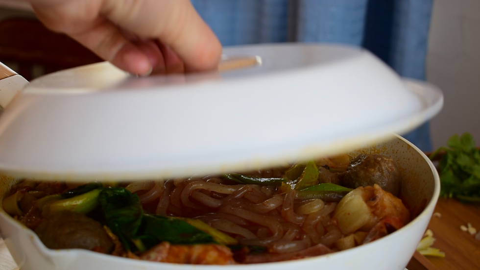 土豆粉熟了即可开锅