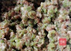 猪肉香芹馅的做法图解9