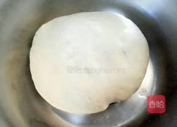 猪肉香芹馅饺子的做法图解3