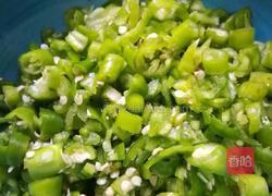 青椒蛋饼的做法图解1