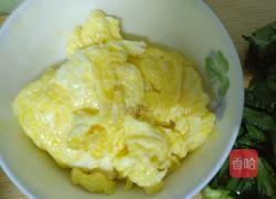 菠菜炒黄金菜的做法图解5