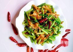 猪耳炒蒜心的做法图解12