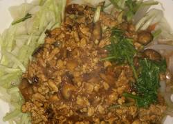 肉酱香菇面