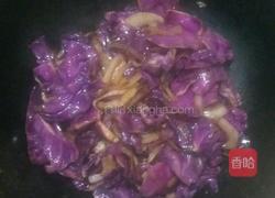 爆炒紫甘蓝的做法图解5