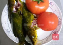 黄蜡丁番茄汤的做法图解1