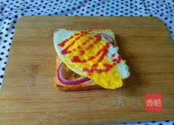 Illustration of how to make bean paste toast sandwich 6