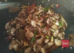 酸辣肥肠的做法图解11