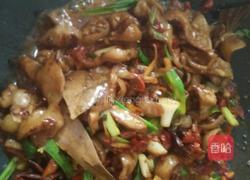 酸辣肥肠的做法图解12